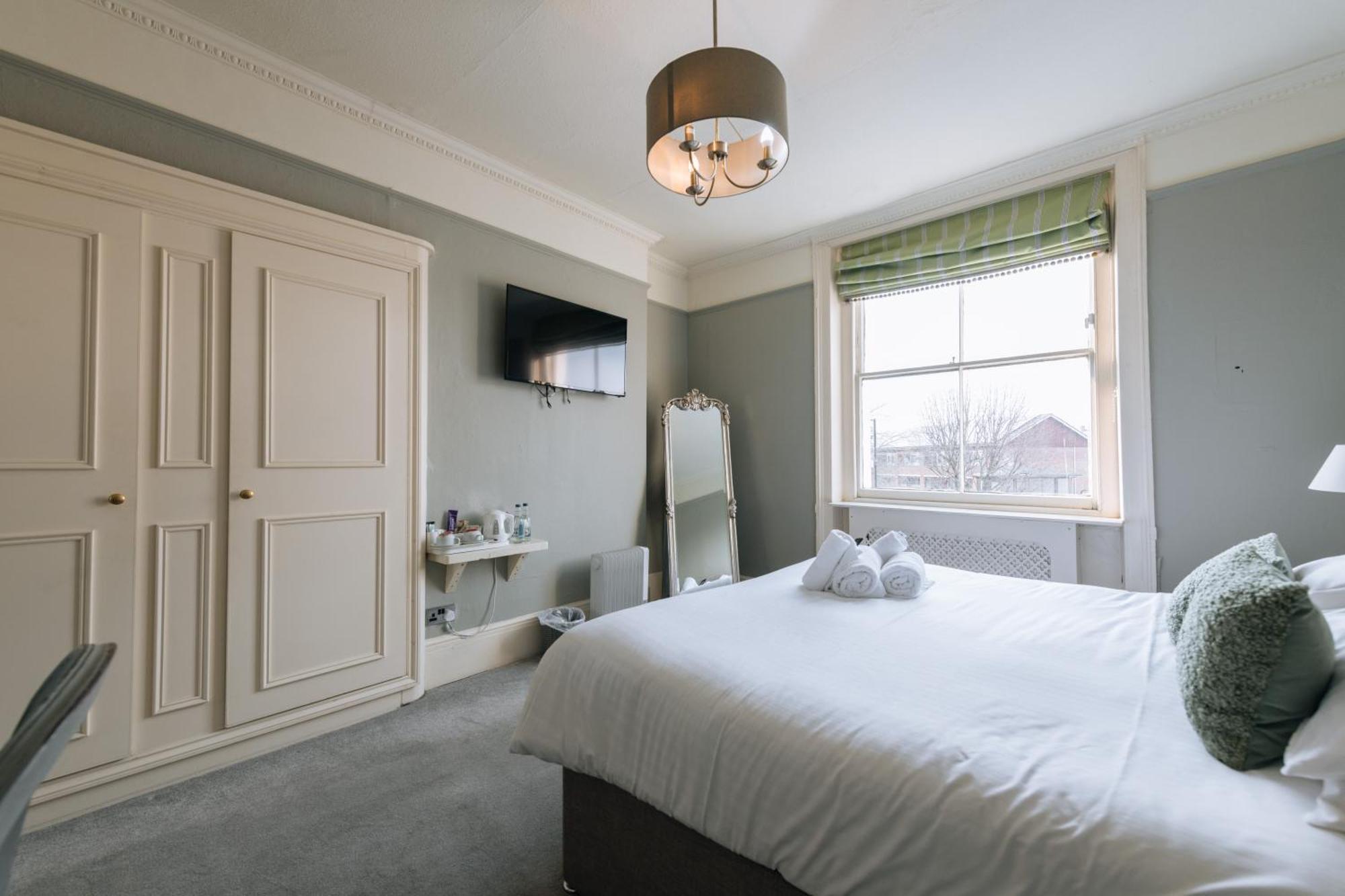 The Crown Pub & Guesthouse London Exterior photo