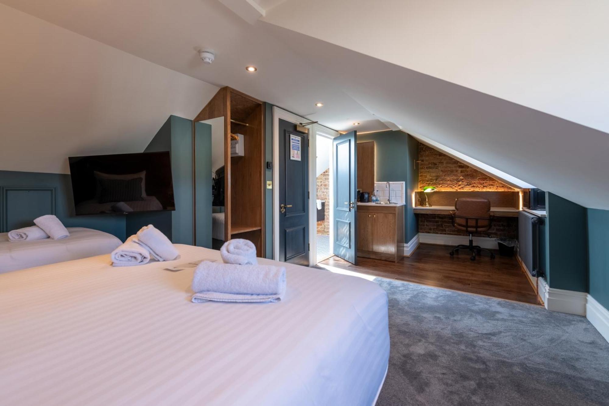 The Crown Pub & Guesthouse London Exterior photo