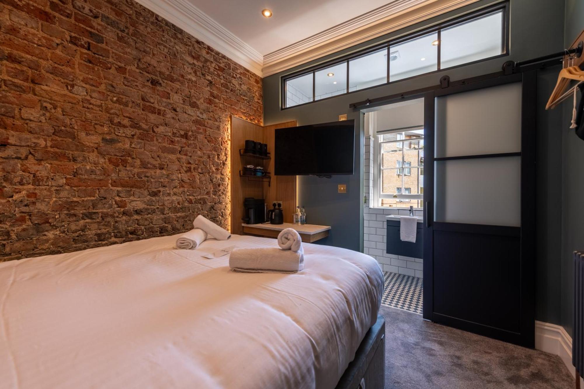 The Crown Pub & Guesthouse London Exterior photo